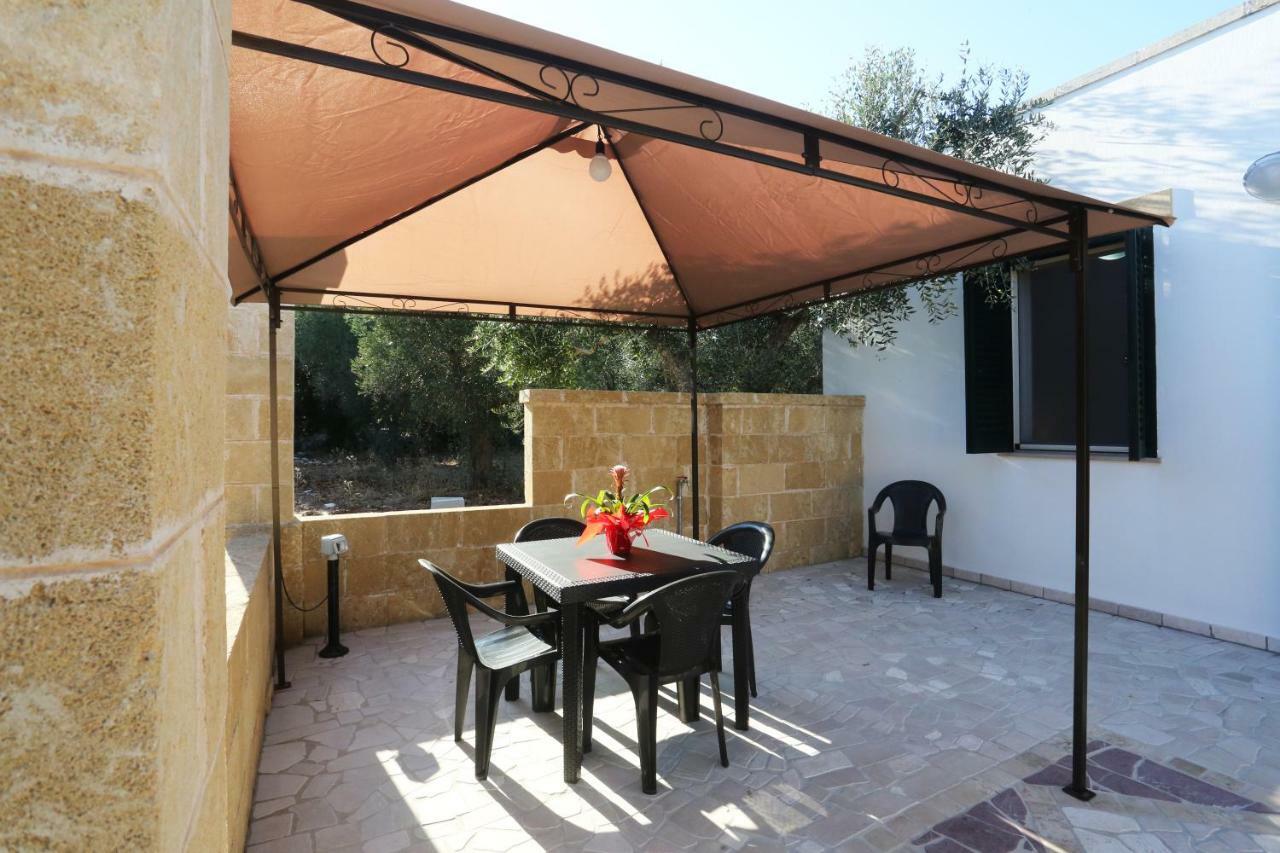 Il Giardino Degli Aromi Bed & Breakfast Cerfignano Exterior photo